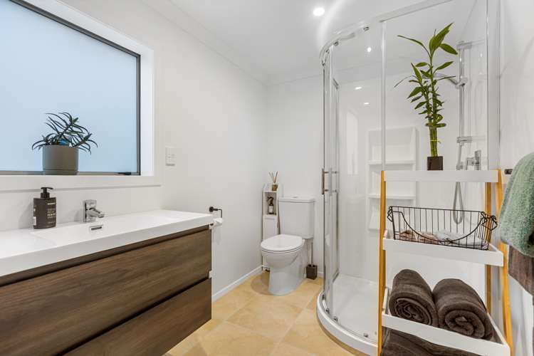 4 Evelyn Place Welbourn_18