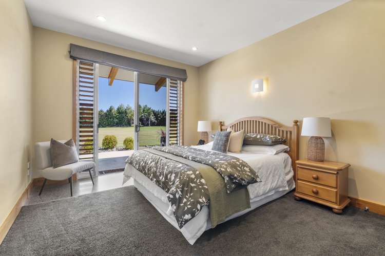 66 Porterfield Road Whitford_23