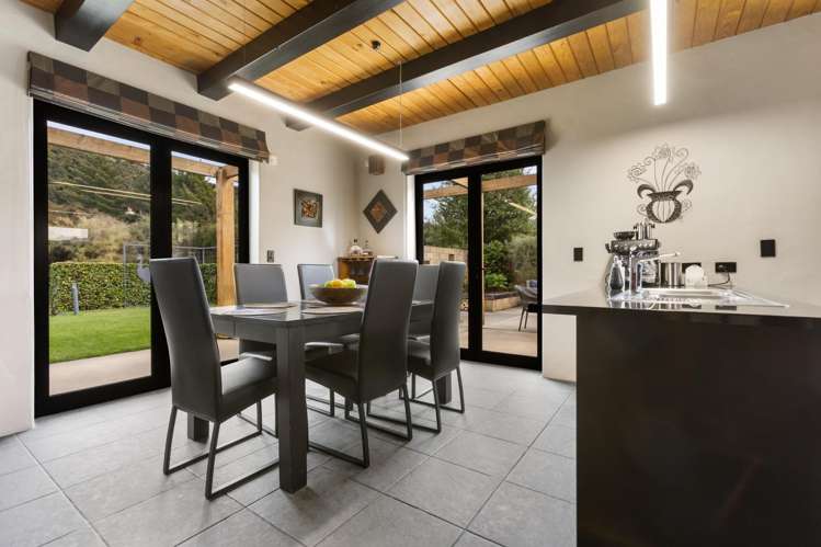 32 Rockhaven Albert Town_6