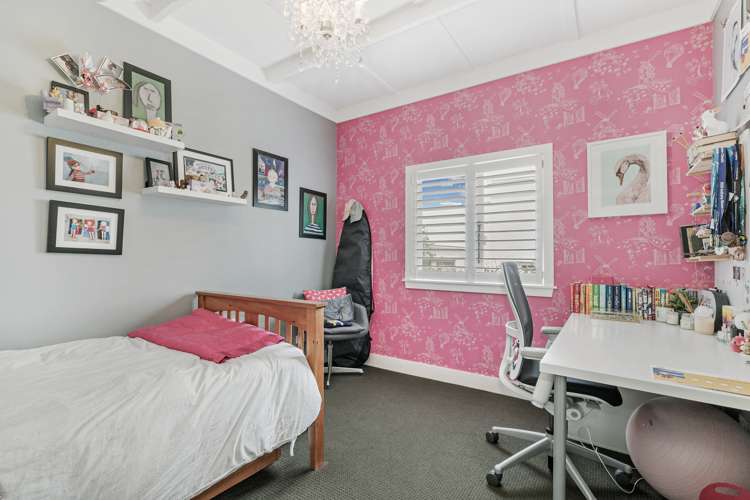 44 Smale Street Point Chevalier_12