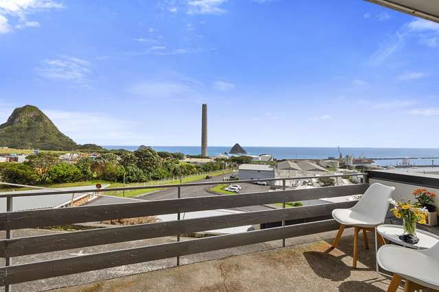 EXPANSIVE SEAVIEWS, ESSENTIAL VIEWING!