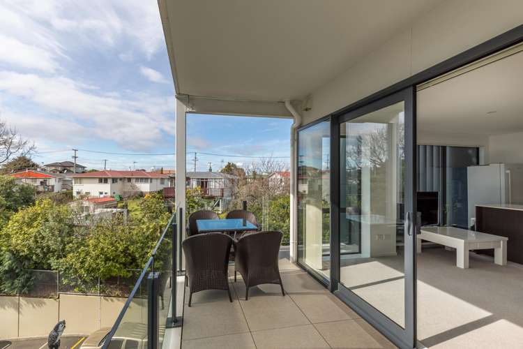 215/8 Thompson Park Road Mount Wellington_7