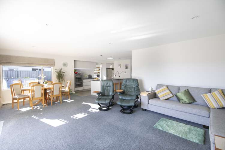 25 Kapiti Drive Poraiti_13