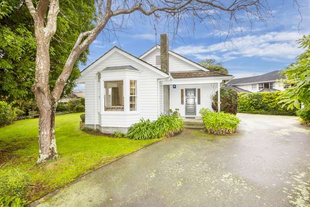 102 Barton Avenue Heretaunga_1