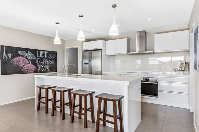 65 Intrepid Crescent Beachlands_2