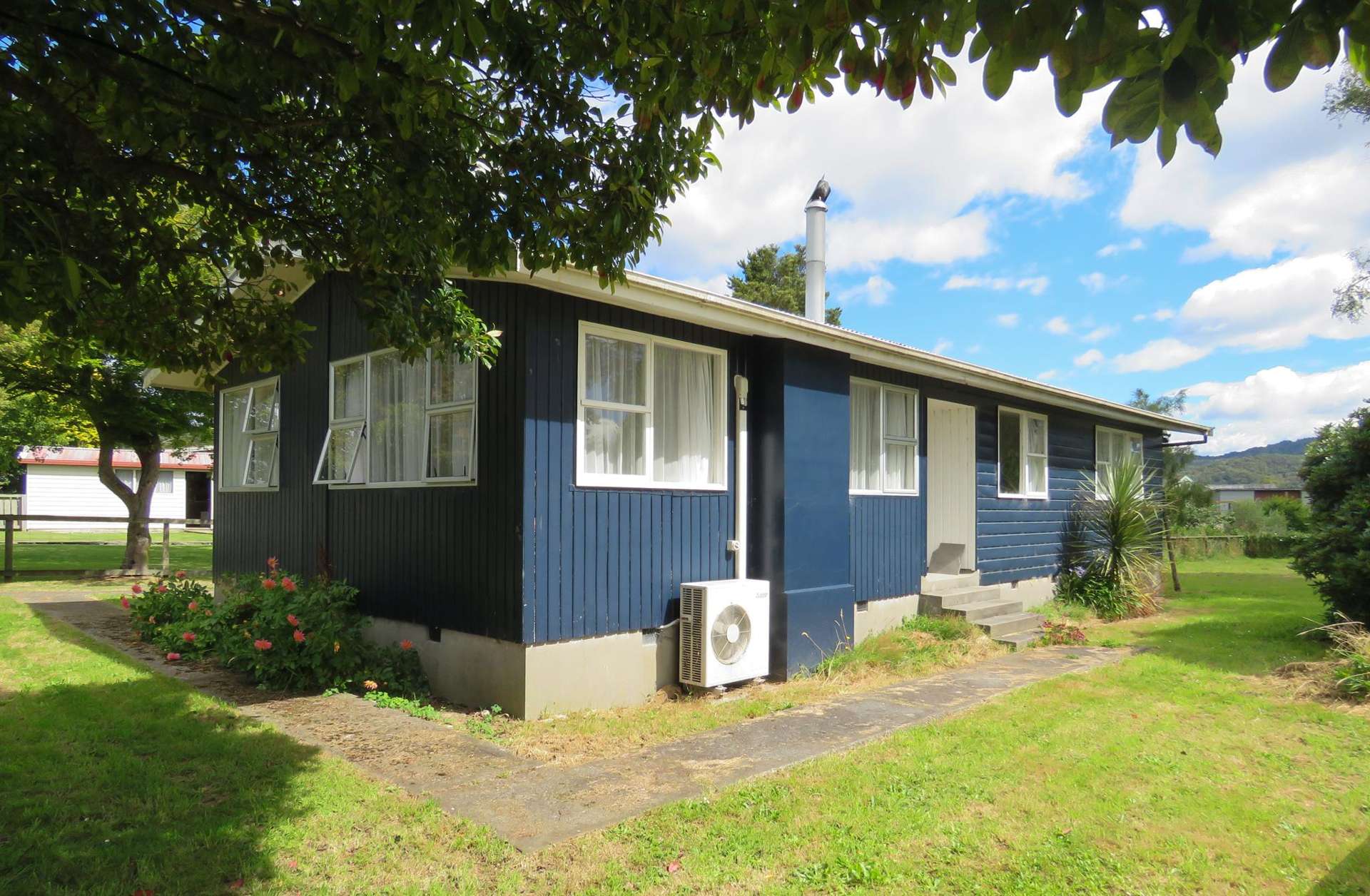 14 Crampton Road Reefton_0
