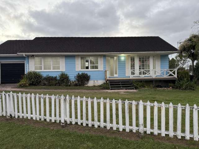 Spacious 3-Bedroom Apartment in Clendon Park – Recently Renovated