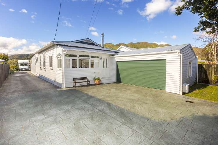 64 Bell Road Waiwhetu_0