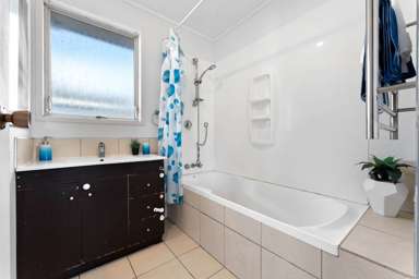 2 Longreach Drive_4