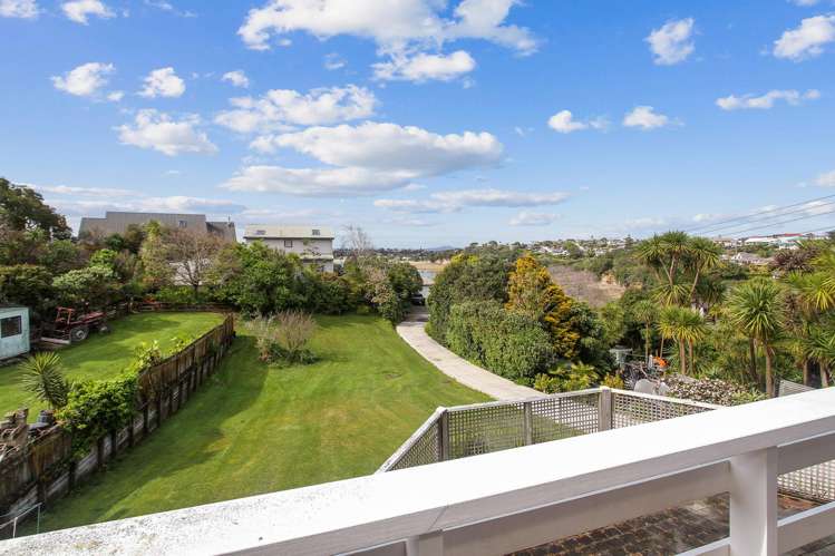 71 Swann Beach Road Stanmore Bay_9