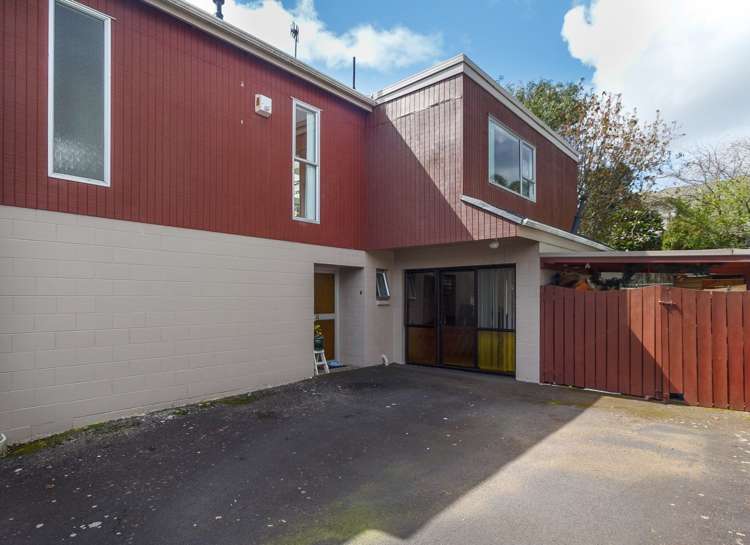 2/13a Marsden Avenue Mount Eden_1