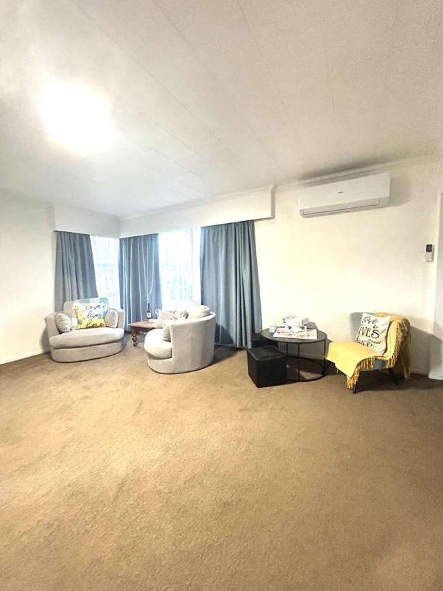 Vendor has instructed to sell!