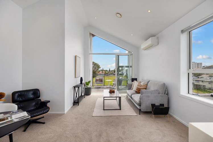 201/26A Racecourse Parade Avondale_13