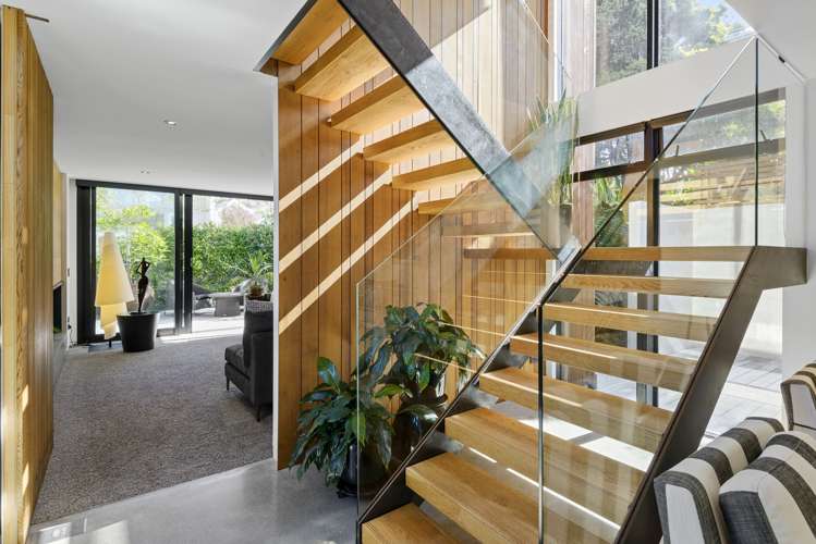 92 Nayland Street Sumner_16