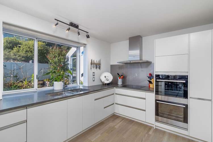 346 Princes Drive Britannia Heights_7