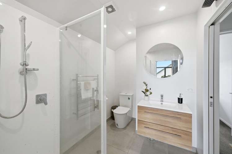 5/300 Fitzgerald Avenue_5