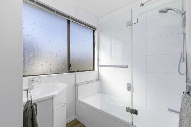 5 Waipounamu Drive Kelson_10