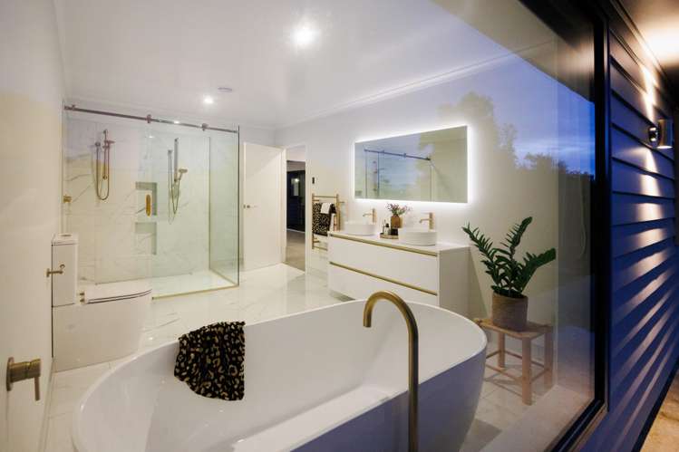 67 Albert Road Tokomaru_35