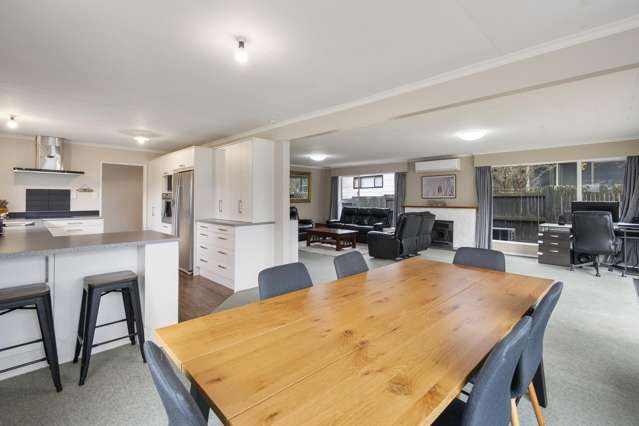 7 Guernsey Place Fitzherbert_2