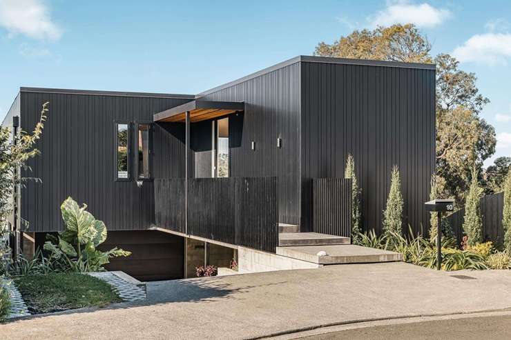 A run-down two-bedroom home on Tui Street, in Point Chevalier, attracted a lot of buyer interest and auction bids. Photo / Supplied