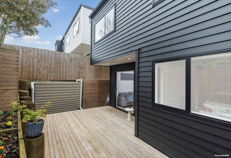 8B Hobart Crescent Wattle Downs_8