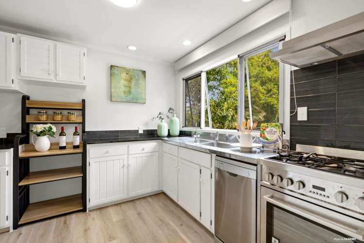 25 Stott Avenue Birkdale_9