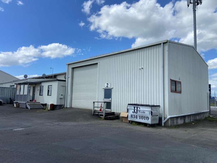 Unit 2, 40 Te Kowhai Road East_0