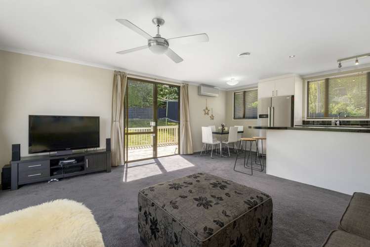 2/16 Thuja Street Green Bay_8