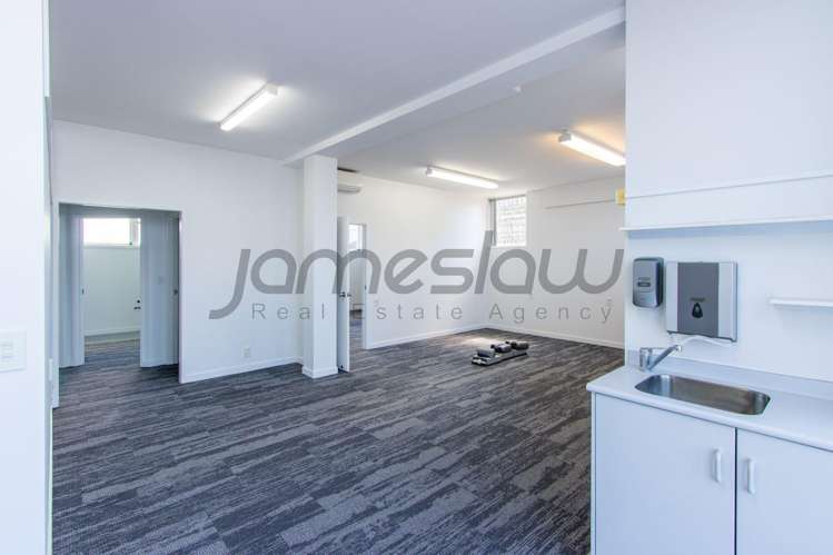 Ground Floor/2 Byron Avenue Takapuna_6
