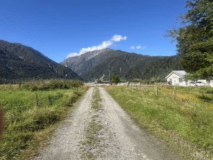 438 Poerua Valley Road Harihari_17