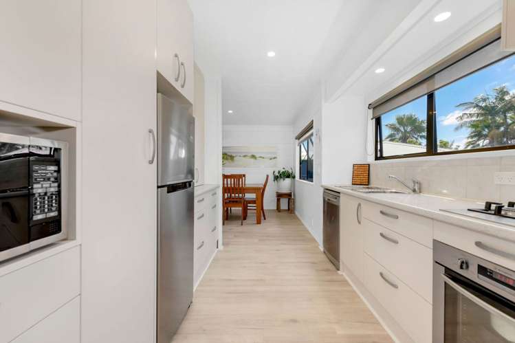 4 Julia Way Beachlands_7