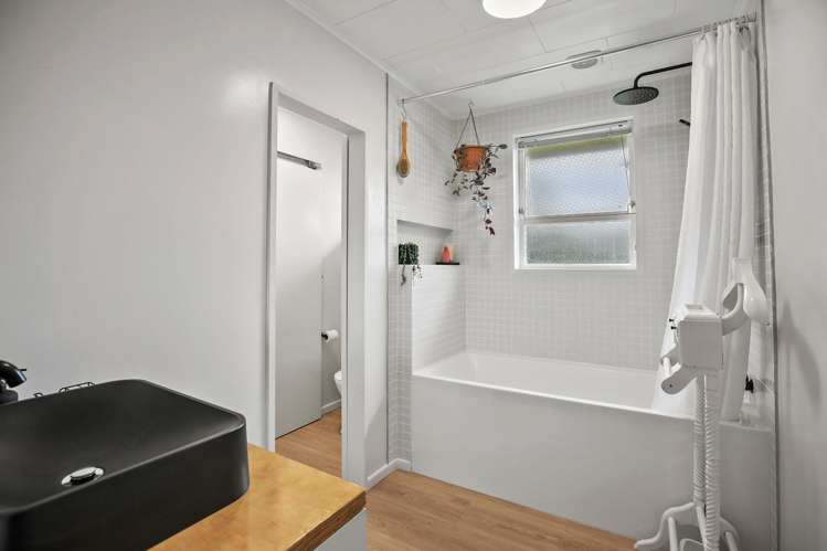 108 Waikiekie Road Thames_13