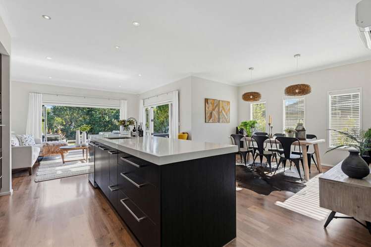 37 Searle Drive_4