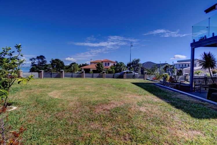 34 Pine Harbour Parade Beachlands_17