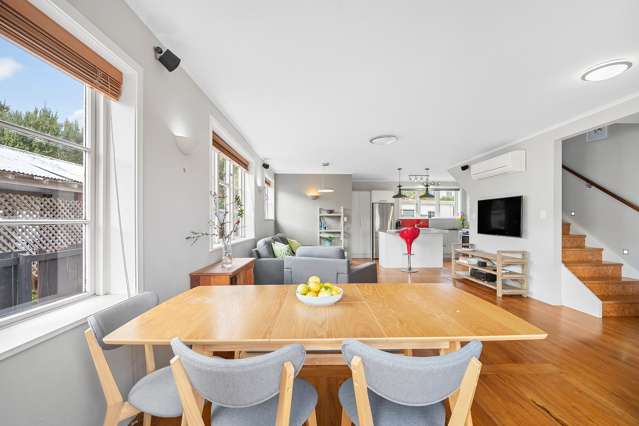 5 Okura Grove Boulcott_3