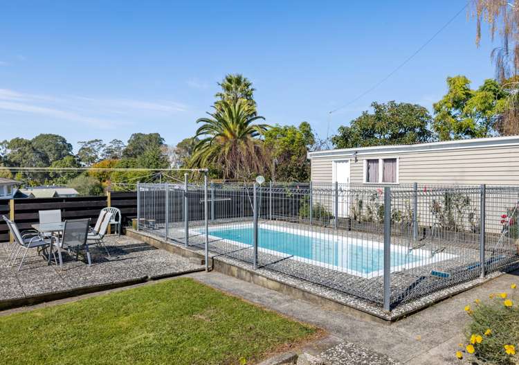 30 Garden Heights Avenue Glenview_16