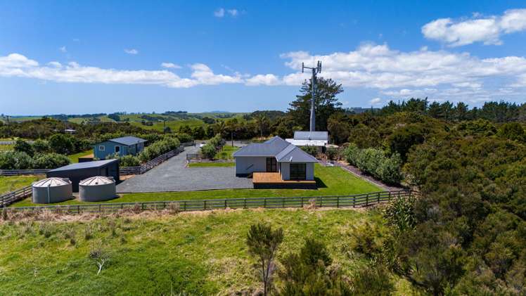 1445B Church Road Kaingaroa_2