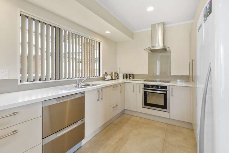 2/7 Heaphy Street Blockhouse Bay_2