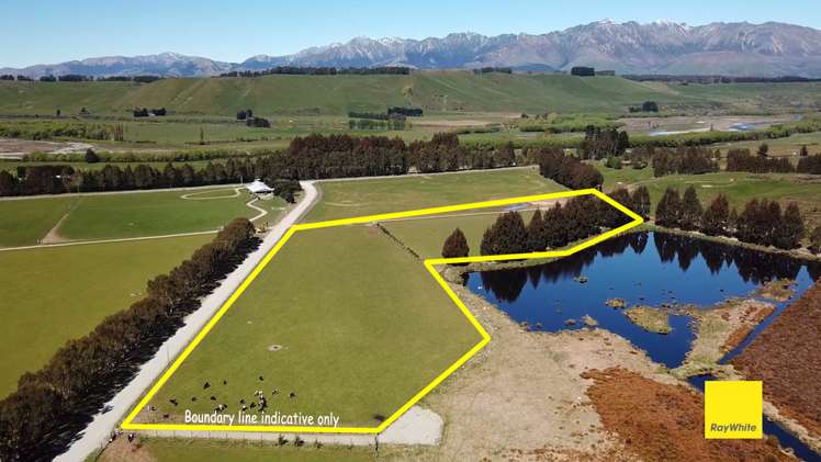 1396 Ramparts Road Manapouri_1