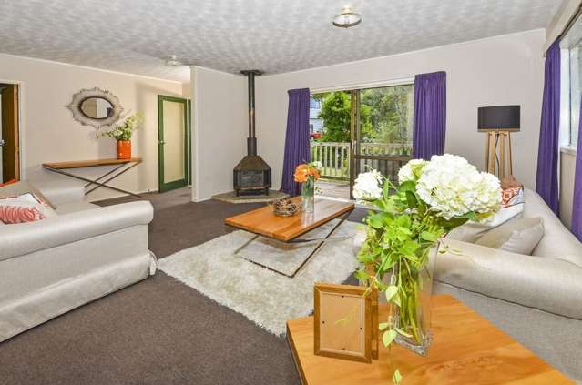 1/23 Jenanne Place Totara Vale_3