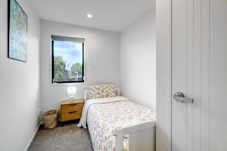16 Binsted Road New Lynn_15