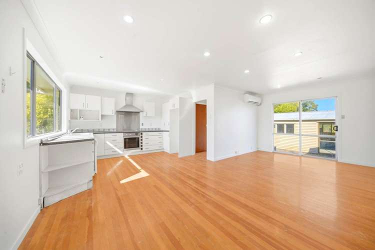 100 Edmonton Road Henderson_11