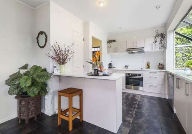2/22 Green Lane East 1776_3