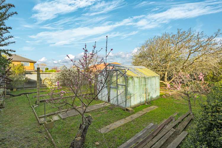 28 Sylvia Street Parklands_24