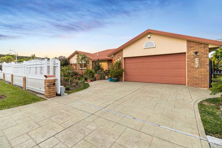 4 Astor Place Orewa_10