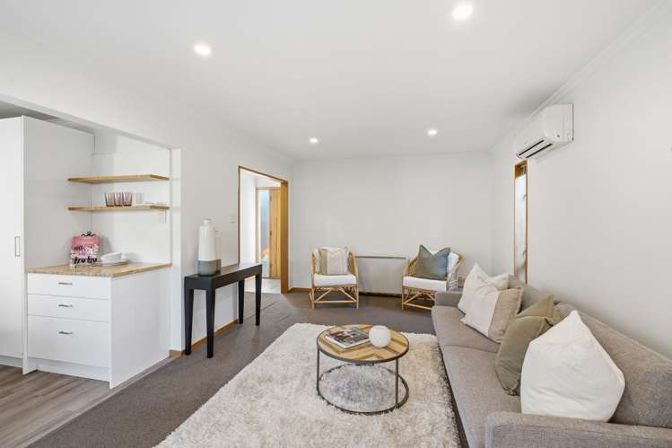 8/4 Broadbent Street_4