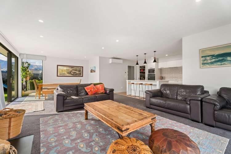 15 Pennycook Place Lake Hawea_16