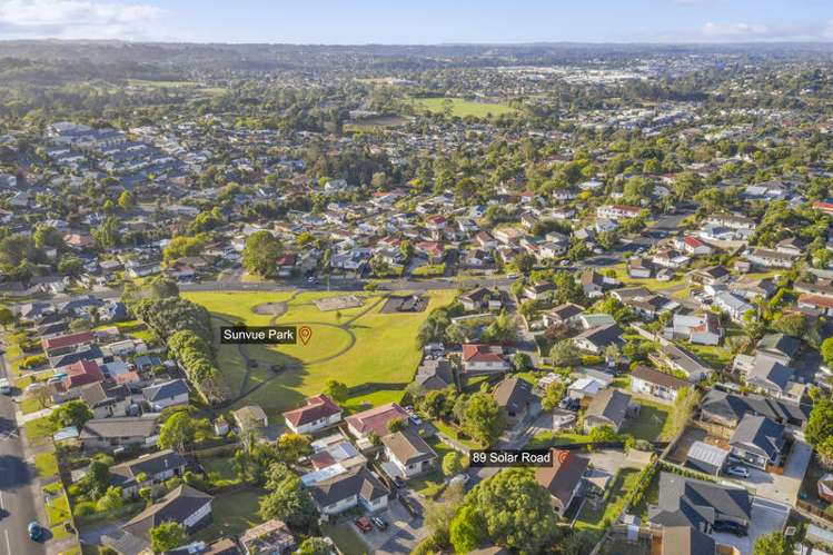 89 Solar Road Glen Eden_18