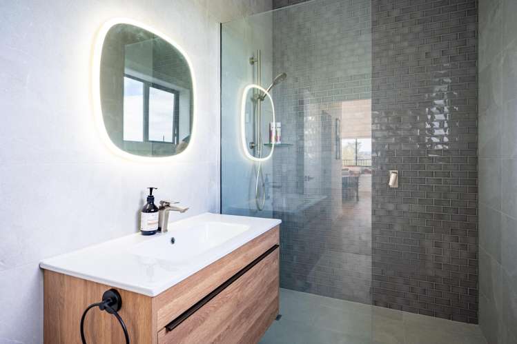 17 Coal Hill Road Mangawhai_21