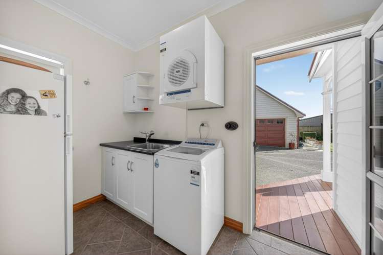 39 Sackville Street Martinborough_21